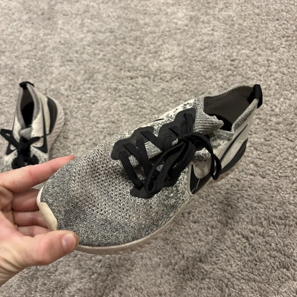 Nike Epic React FlyKnit 2 Athletic Running Shoes Women's Sz 9 BQ8927 White/Black